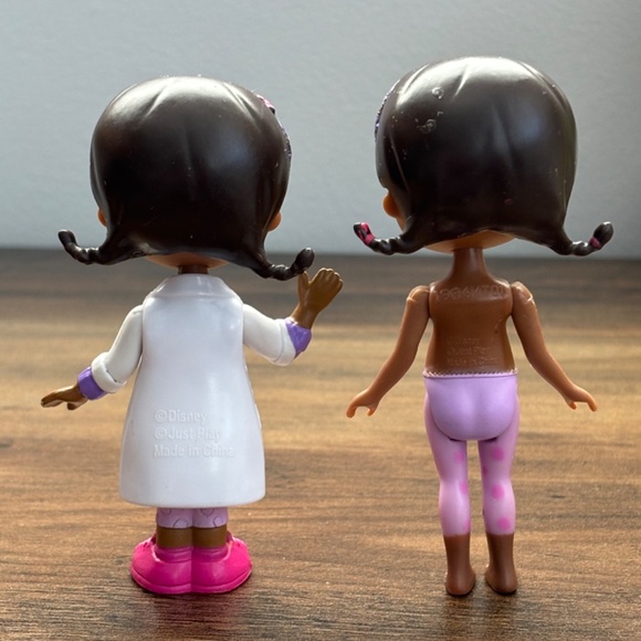 * 2 Disney Jr. Action Figure DOC MCSTUFFINS Just Play 3.5" Doll Toys Cake Topper - Picture 5 of 12